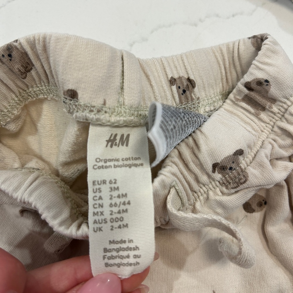 Adorable Cream Puppy Print Baby Outfit - Picture 5 of 5